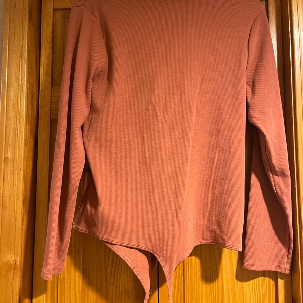 Express Long-Sleeve Collared Button Bodysuit In R… - image 4